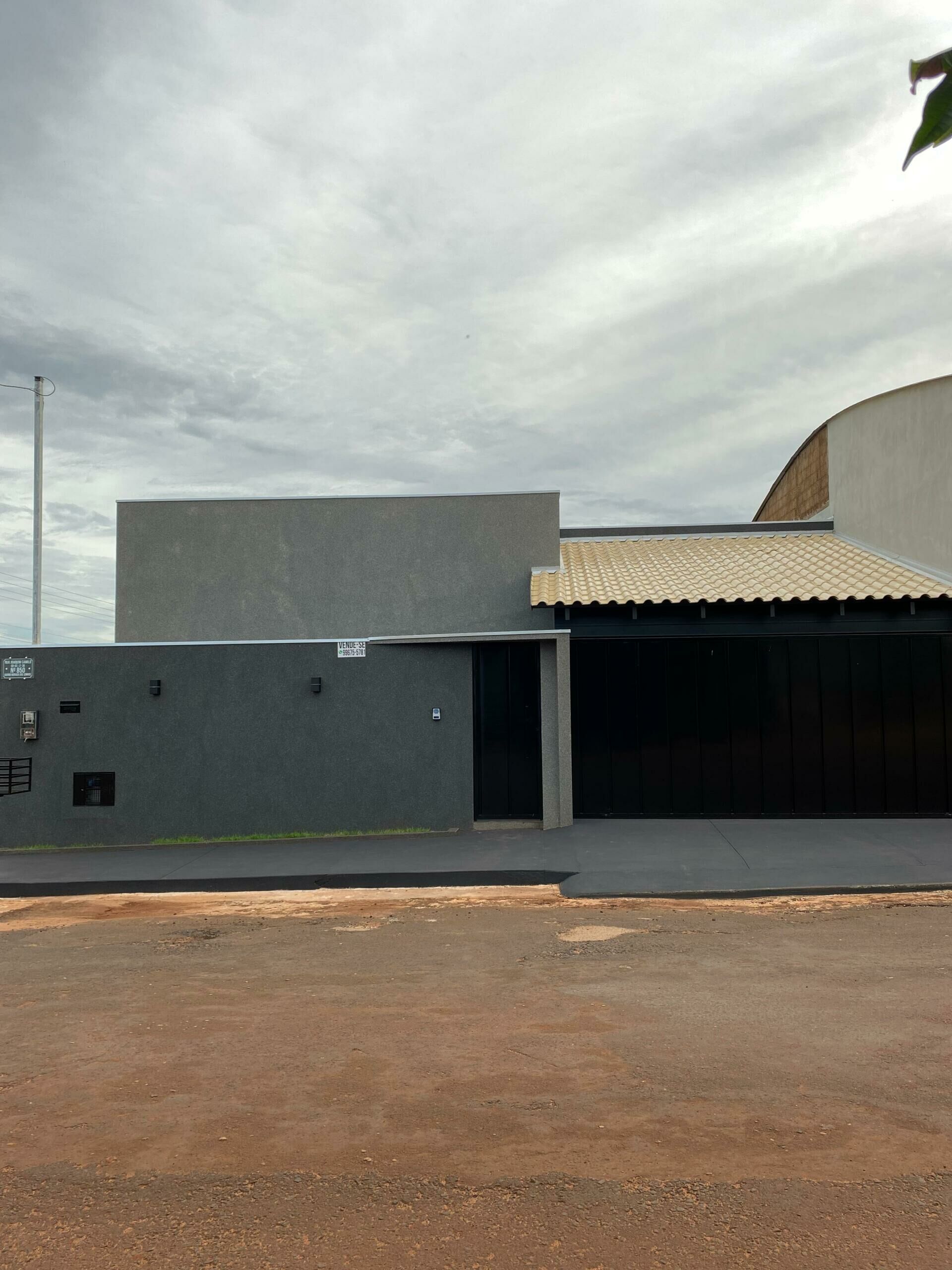 Imagem do VENDA - CASA NO SETOR JUNQUEIROZ